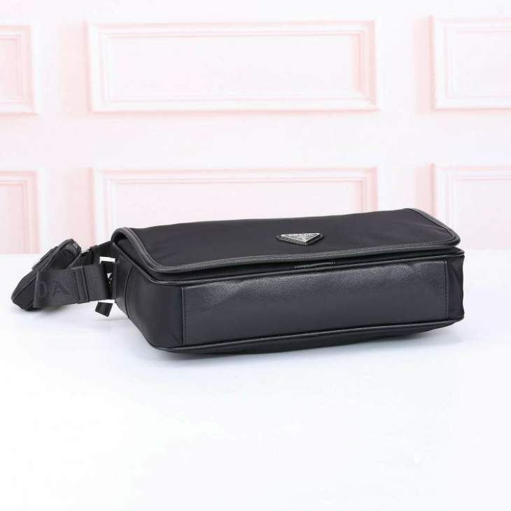 Picture of Prada Mens Bags _SKUfw167299350fw